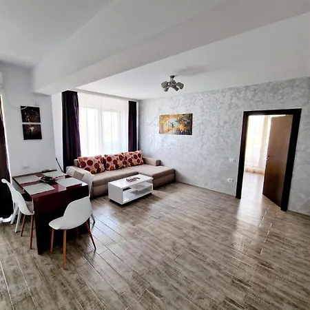 Seaview By Sofi La Mare