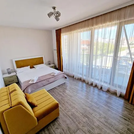 Seaview By Sofi La Mare *