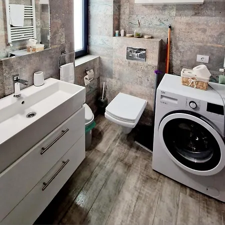 Seaview By Sofi La Mare