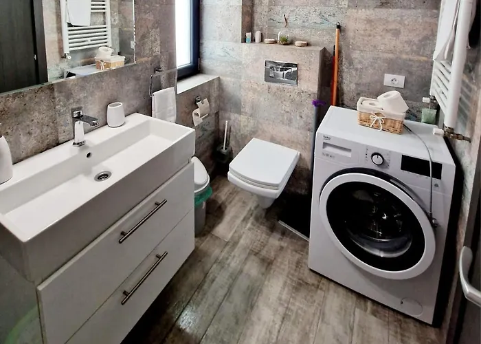 Seaview By Sofi La Mare