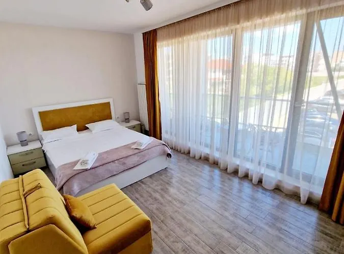 Seaview By Sofi La Mare *